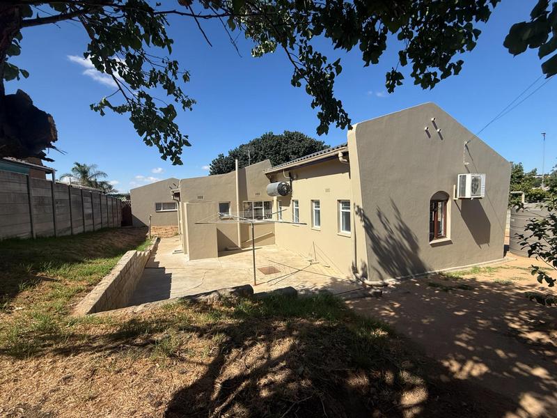 3 Bedroom Property for Sale in Bergzicht Western Cape